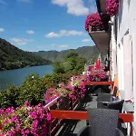 Moselromantik-hotel Zum Loewen Отель 3*
