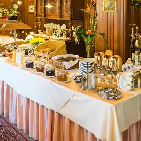 Moselromantik-hotel Zum Loewen Hotel