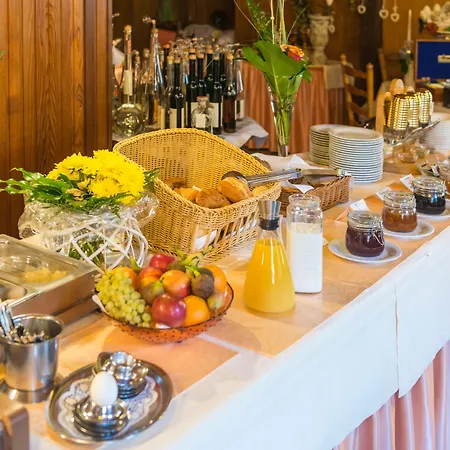 Moselromantik-hotel Zum Loewen エディガー・エラー