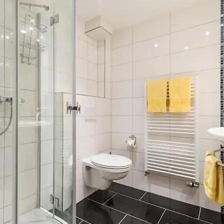 Moselromantik-hotel Zum Loewen ホテル 3*