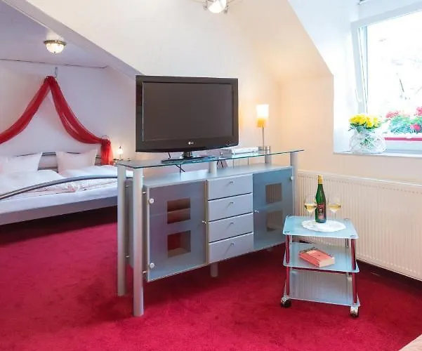 Moselromantik-hotel Zum Loewen Hotel