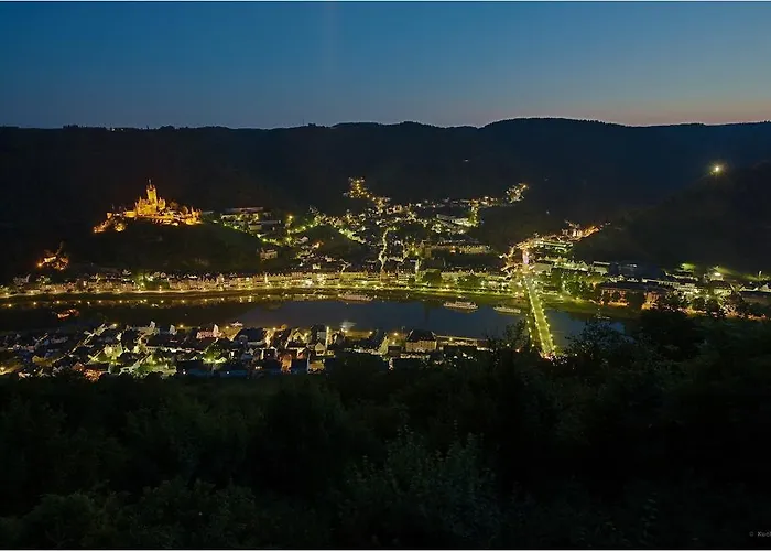 Moselromantik-hotel Zum Loewen Hotel 3*