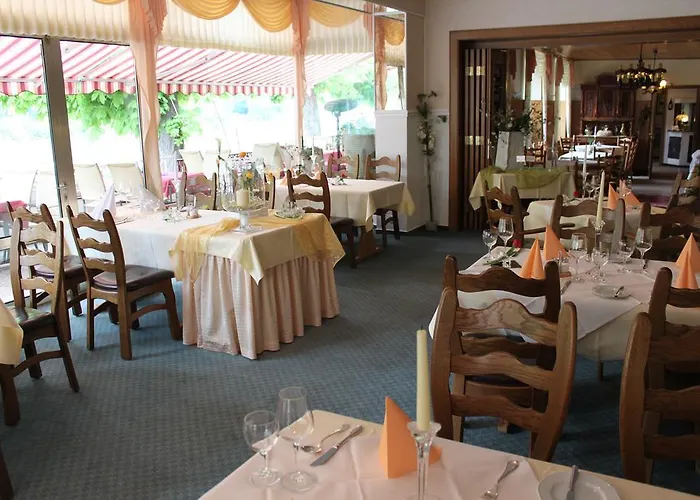 Moselromantik-hotel Zum Loewen Hotel