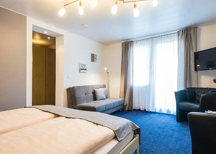 Hotel Moselromantik-hotel Zum Loewen