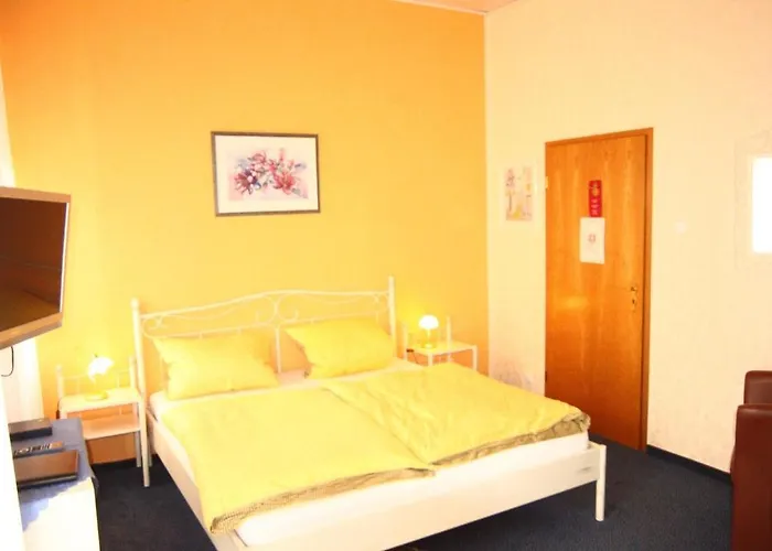 Moselromantik-hotel Zum Loewen 3*