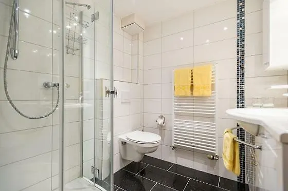 Moselromantik-hotel Zum Loewen 3*